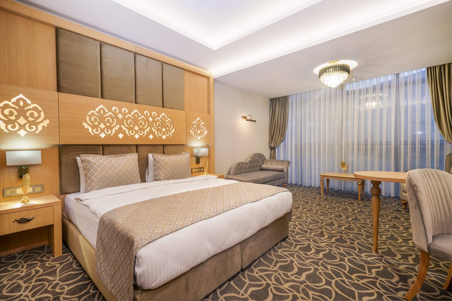 Deluxe Suite